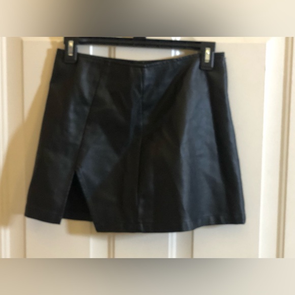 Woman’s Size S The Kript Black Mini Skirt - Picture 2 of 5